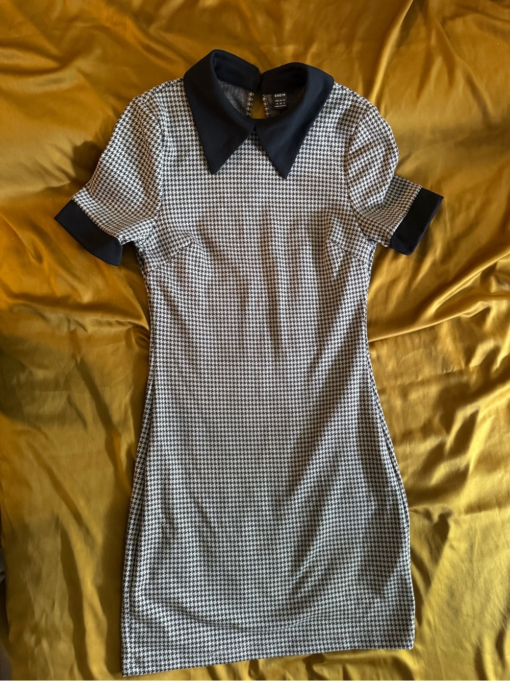 SHEIN Black & White Houndstooth Mini Dress with Black Collar